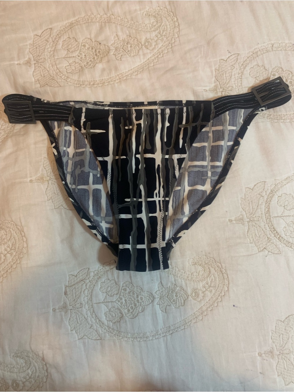 Gideon Oberson Black & White Abstract Grid Bikini Bottom Ladies Size 8 Buckles